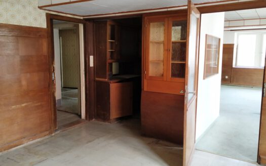 Histor. Wohnhaus mit Nebengebäuden – ehem. landw. Anwesen