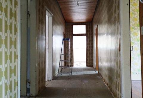 Histor. Wohnhaus mit Nebengebäuden – ehem. landw. Anwesen