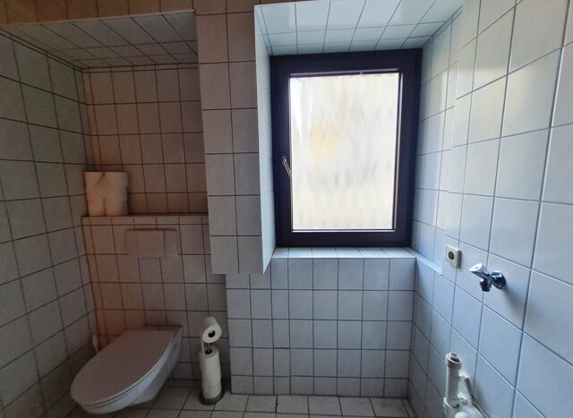 EG_Badezimmer mit WC