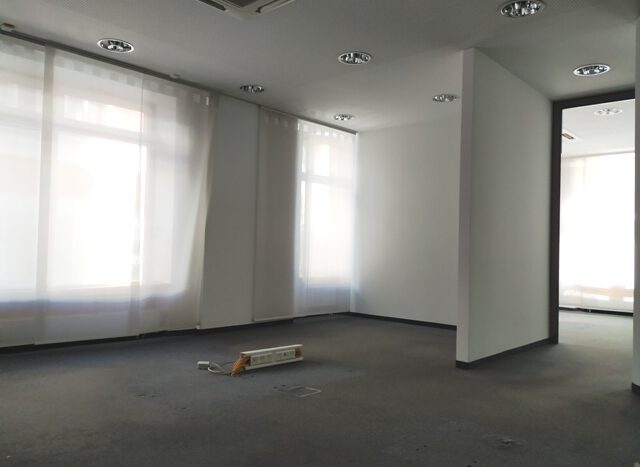 Kabelanschlüsse für Elektronik