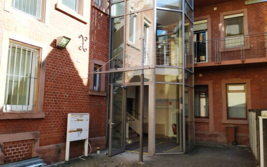Großzügige Laden-/Büro-/Praxisfläche in bester Lage