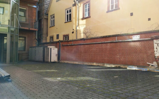 Großzügige Laden-/Büro-/Praxisfläche in bester Lage