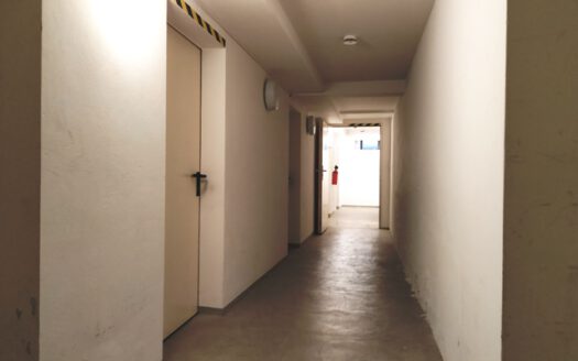 Großzügige Laden-/Büro-/Praxisfläche in bester Lage
