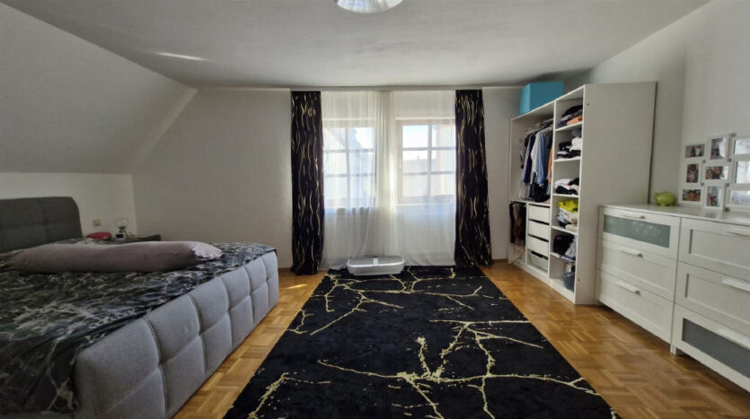Schlafzimmer OG