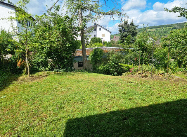 vom UG direkt in den Garten