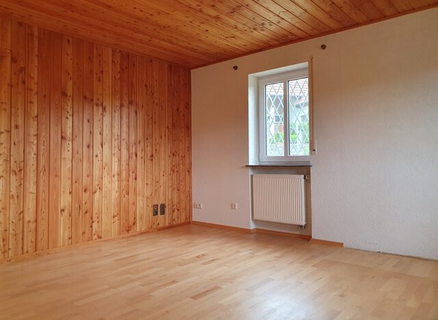 KG: Wohn-/Schlafzimmer