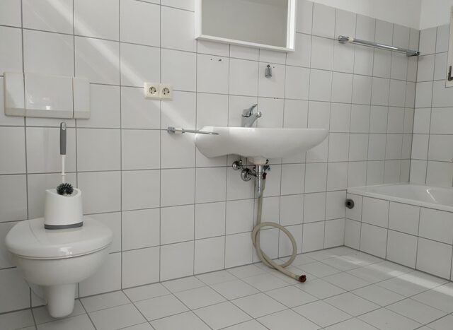 1. OG_Badezimmer mit WC und Waschmaschinenplatz