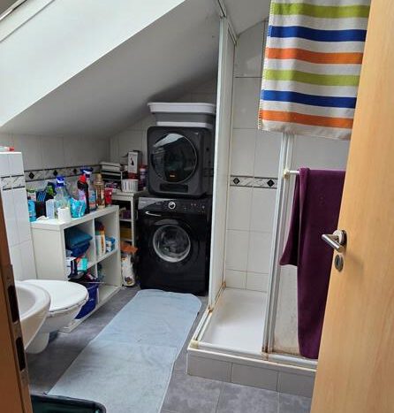 DG, Wohnung li.: Badezimmer