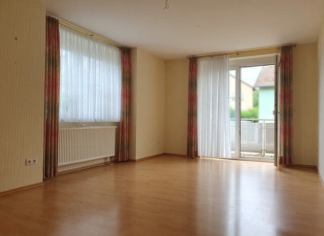 OG, Wohnung li.: Zimmer 2