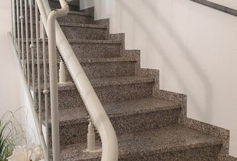 Mehrfamilienhaus mit 5 Wohneinheiten in Reichenberg!