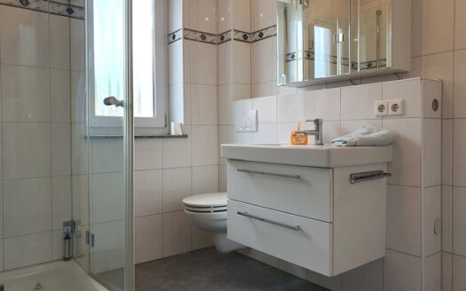 Mehrfamilienhaus mit 5 Wohneinheiten in Reichenberg!