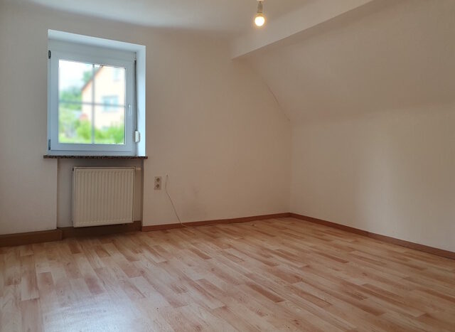OG, Wohnung re.: Zimmer 3