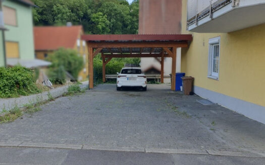 Mehrfamilienhaus mit 5 Wohneinheiten in Reichenberg!