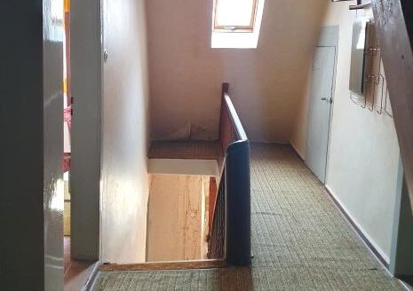 Ehemaliges landwirtschaftliches Anwesen mit Gewölbekeller in Schirmbach!