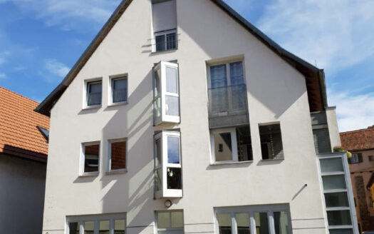 Helle 4,5-Zimmerwohnung mit Loggia und Garage im Zentrum von Creglingen