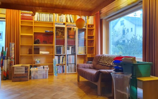 Freistehendes Einfamilienhaus mit Garten und Garage – ideal für Familien!