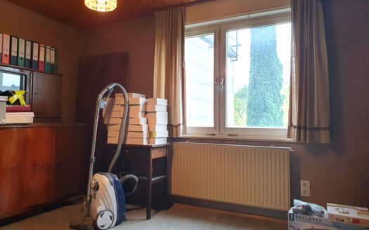 Freistehendes Einfamilienhaus mit Garten und Garage – ideal für Familien!