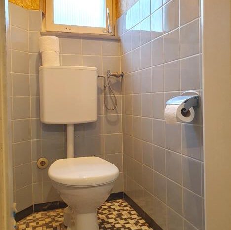 EG: sep. WC