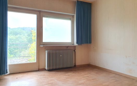 Freistehendes Einfamilienhaus mit Garten und Garage – ideal für Familien!