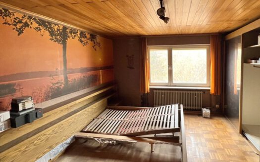 Freistehendes Einfamilienhaus mit Garten und Garage – ideal für Familien!