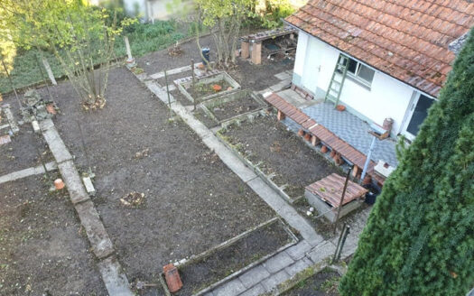Freistehendes Einfamilienhaus mit Garten und Garage – ideal für Familien!