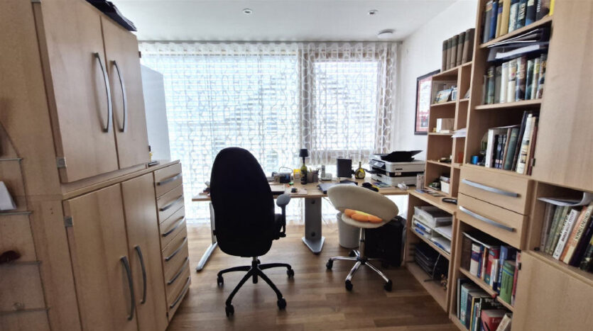 Arbeitszimmer