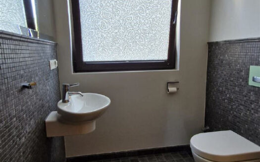 Attraktive Doppelhaushälfte in Bad Mergentheim – Modernisierter Wohnkomfort mit Gartenidylle und Wellness