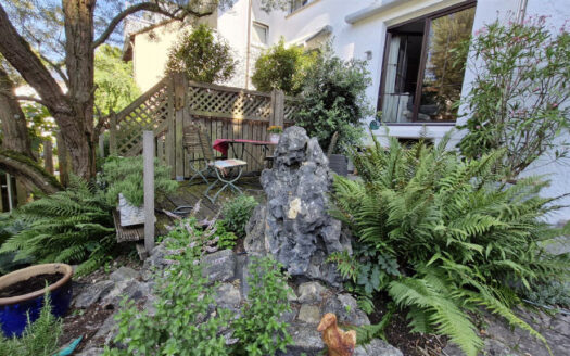 Attraktive Doppelhaushälfte in Bad Mergentheim – Modernisierter Wohnkomfort mit Gartenidylle und Wellness