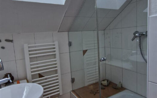 Attraktive Doppelhaushälfte in Bad Mergentheim – Modernisierter Wohnkomfort mit Gartenidylle und Wellness