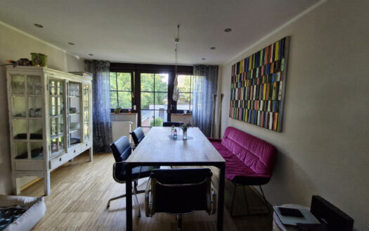 Attraktive Doppelhaushälfte in Bad Mergentheim – Modernisierter Wohnkomfort mit Gartenidylle und Wellness