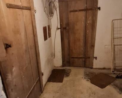 Mehrfamilienhaus mit Garage und viel Grünfläche zu verkaufen!