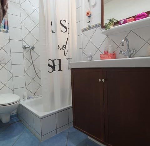 1. OG li., Badezimmer