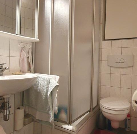 1. OG re., Badezimmer