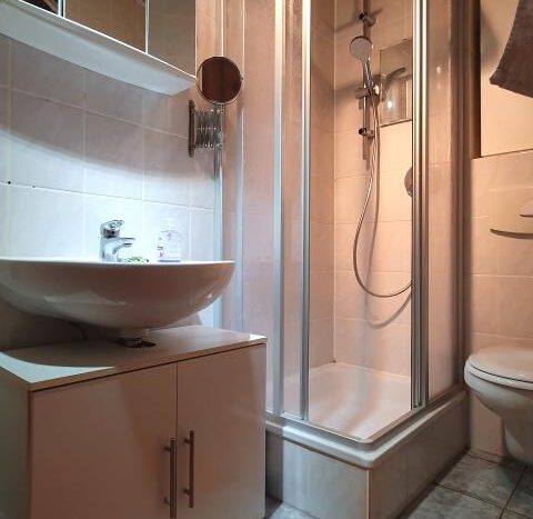 2. OG re., Badezimmer