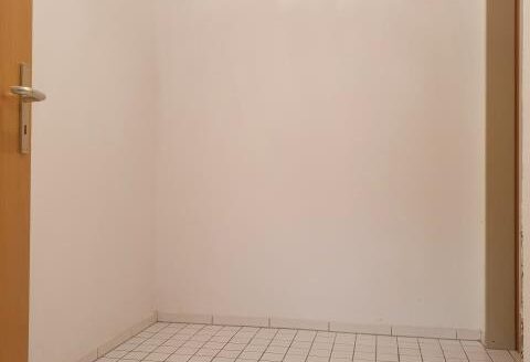 Helle Ausstellungs- und Ladenfläche in der Innenstadt zu verkaufen!