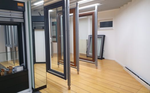 Helle Ausstellungs- und Ladenfläche in der Innenstadt zu verkaufen!