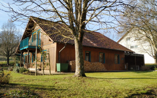 Einfamilienhaus mit großem Grundstück in Ortsrandlage von Schweigern