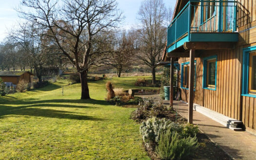 Einfamilienhaus mit großem Grundstück in Ortsrandlage von Schweigern