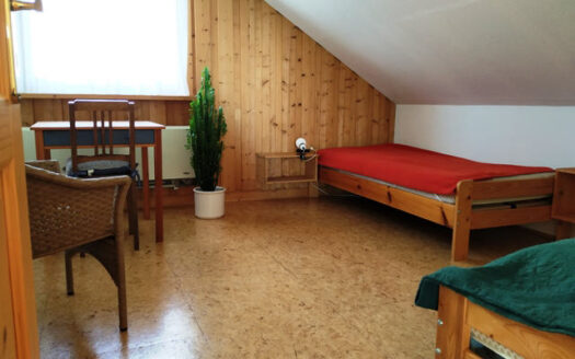 Einfamilienhaus mit großem Grundstück in Ortsrandlage von Schweigern