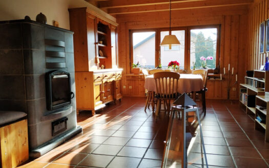 Einfamilienhaus mit großem Grundstück in Ortsrandlage von Schweigern