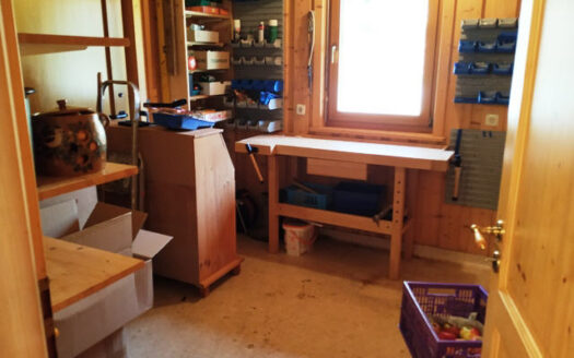 Einfamilienhaus mit großem Grundstück in Ortsrandlage von Schweigern