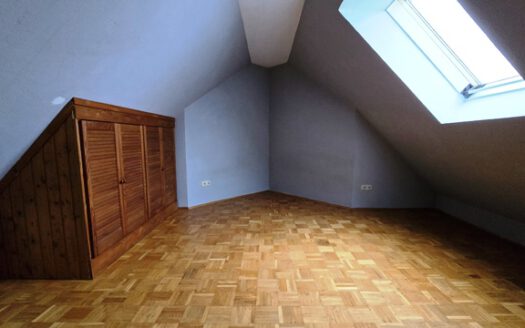 Gemütliche 2,5-Zi.-Maisonettewohnung in Versbach