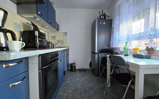 Freistehendes Einfamilienhaus mit ELW in begehrter Wohnlage