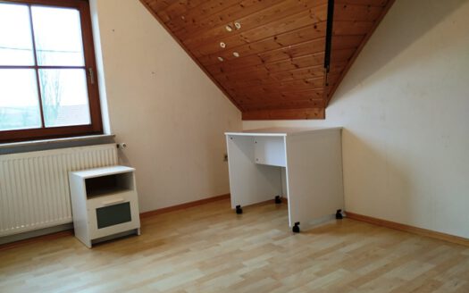 Ein-/Zweifamilienhaus zur Selbstnutzung oder als Kapitalanlage in Elpersheim