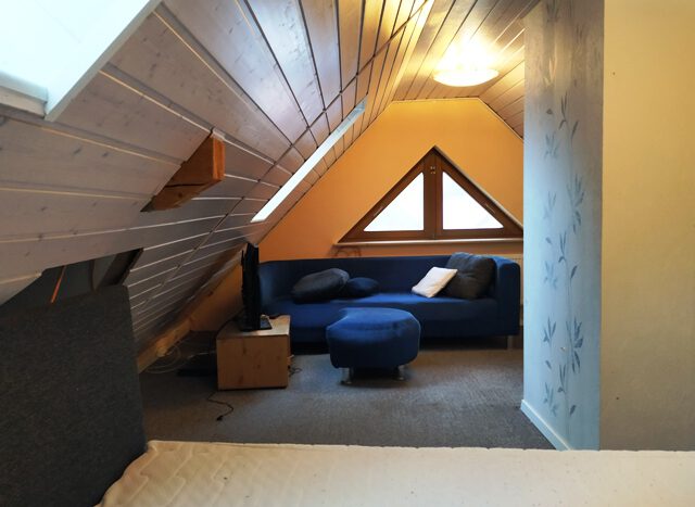 Spitzboden_Studio/Jugendzimmer ...