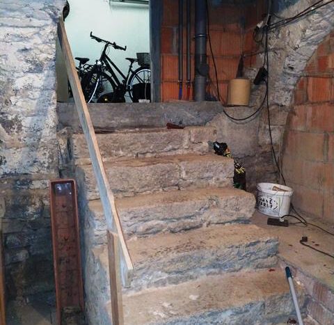 Zugang zum Gewölbekeller