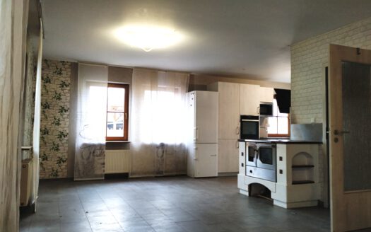 Ein-/Zweifamilienhaus zur Selbstnutzung oder als Kapitalanlage in Elpersheim