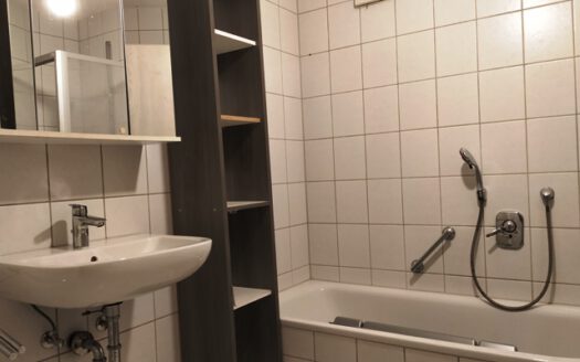 Ein-/Zweifamilienhaus zur Selbstnutzung oder als Kapitalanlage in Elpersheim