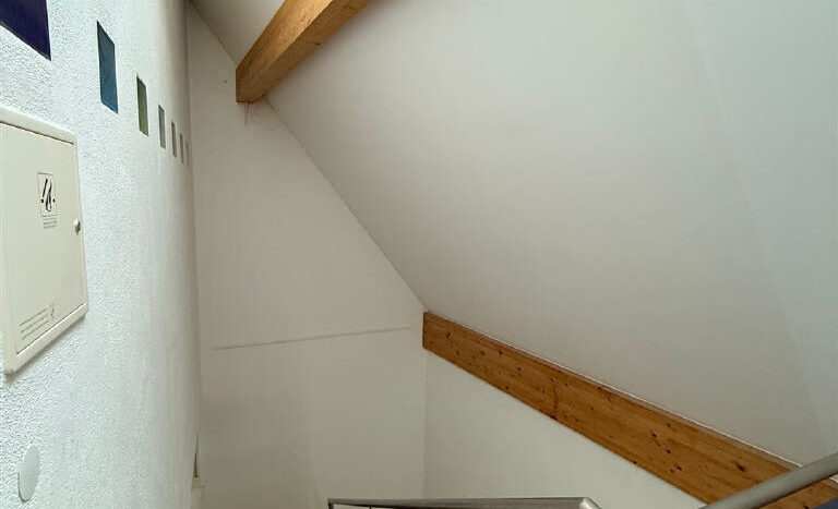 Treppenhaus OG ins DG