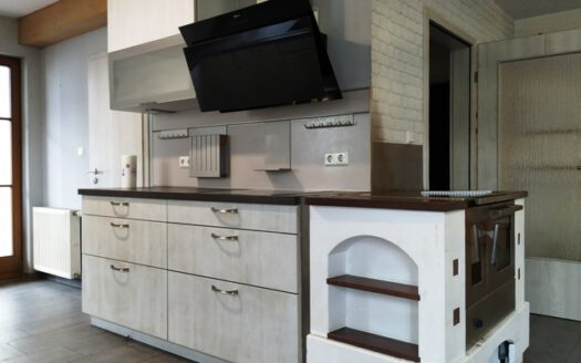 Ein-/Zweifamilienhaus zur Selbstnutzung oder als Kapitalanlage in Elpersheim